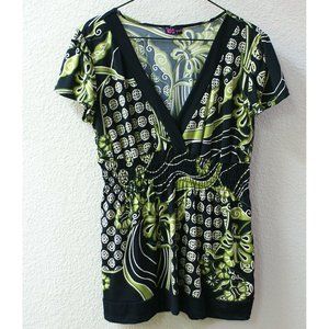 Vneck with flattering bustline gather